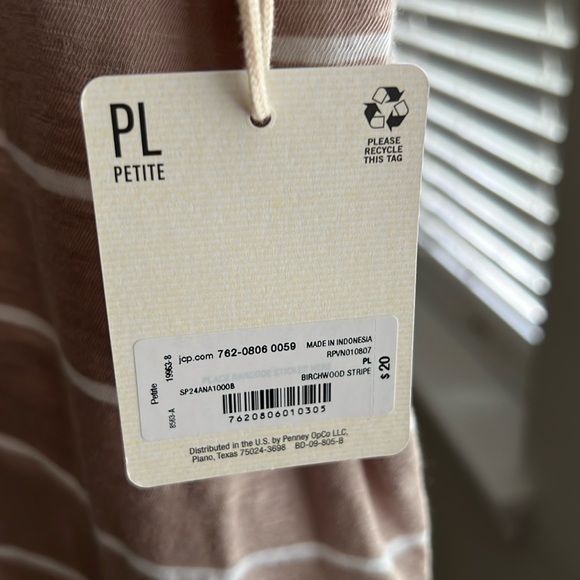 a.n.a Striped T-Shirt - Picture 6 of 12